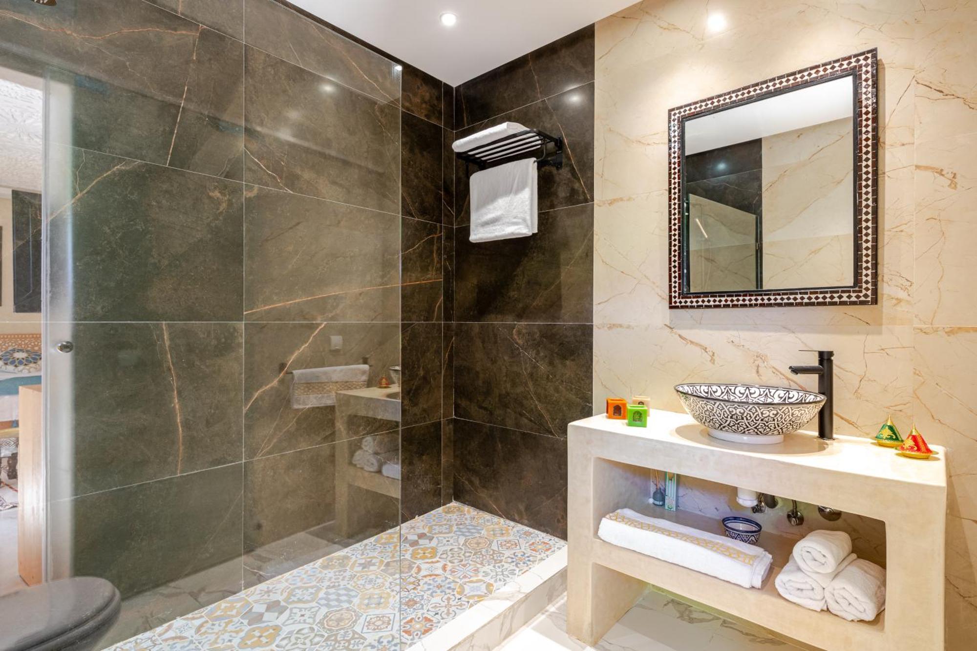 Luxurious Center Dar Al Jeld *
