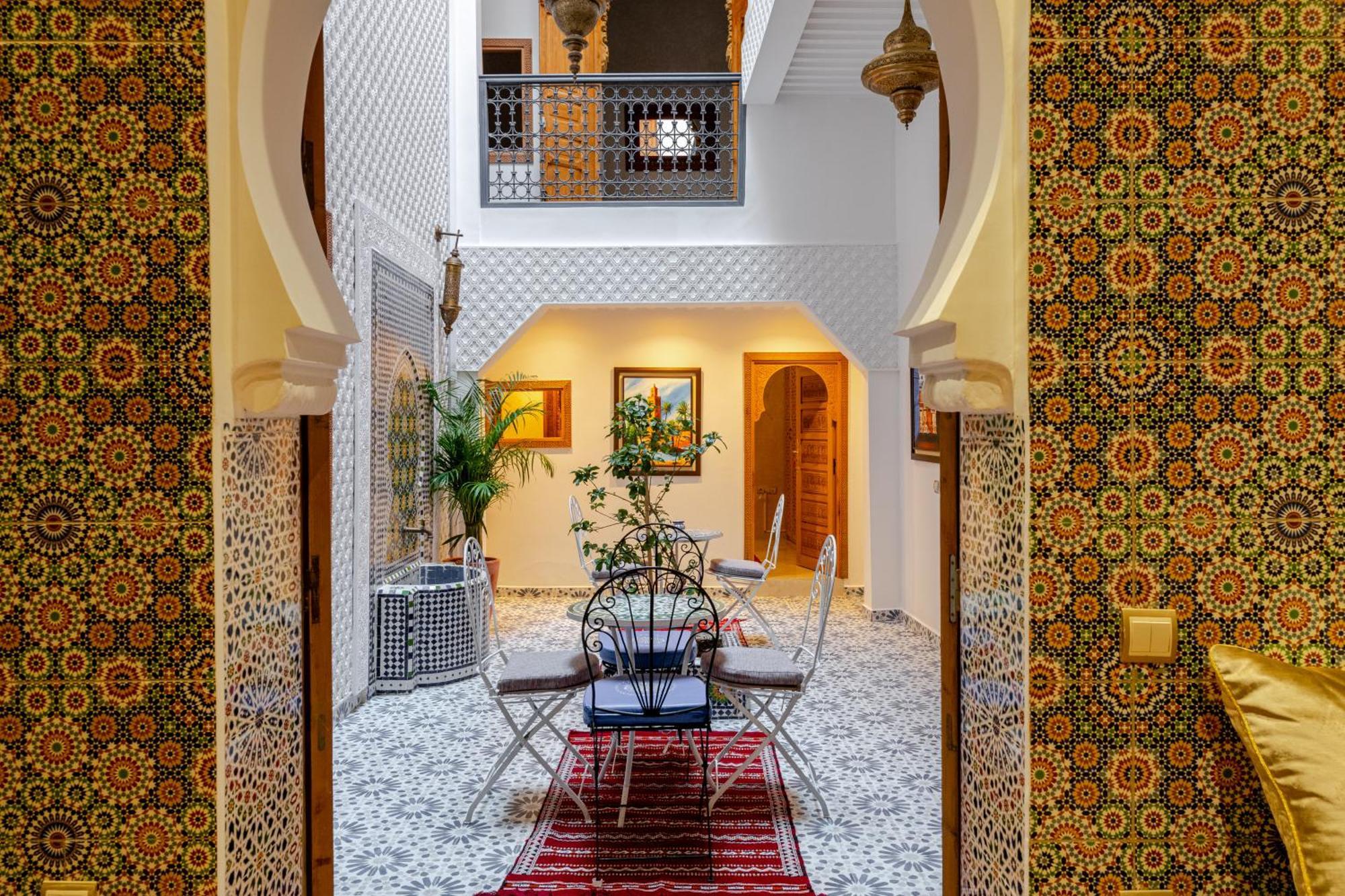 Luxurious Center Dar Al Jeld *