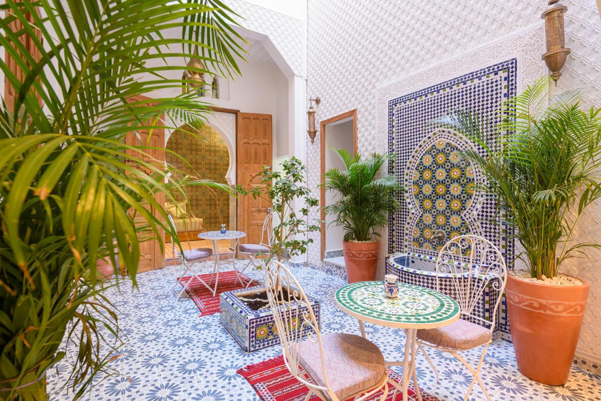 Luxurious Center Dar Al Jeld